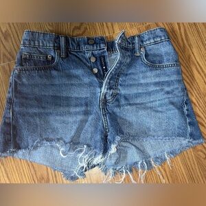 Lucky Brand Distressed Blue Denim Shorts MOM HIGH RISE SHORT SIZE 4/27